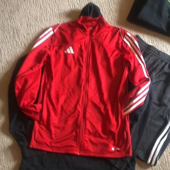 Adidas &  under armour hoody bundle  medium - all 21” flat = 42” chest - Picture 6 of 10